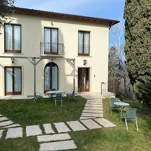 residenza-cipressi-e-olivi.hotelinveneto.com/